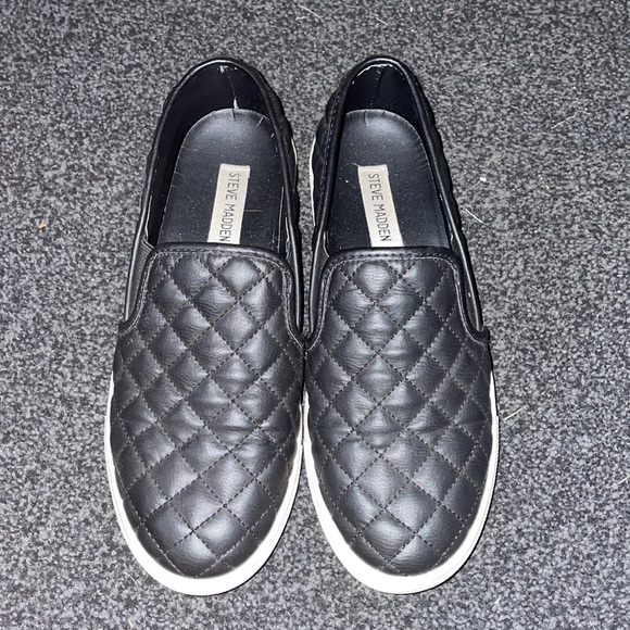 Steve Madden - Picture 1 of 3